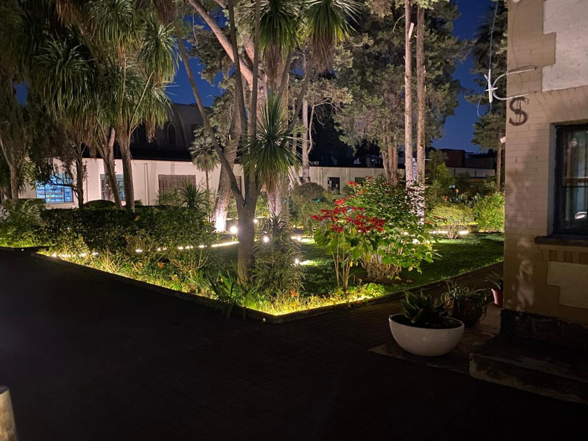 Hotel Express Quinta Soledad Mexico City Exterior photo