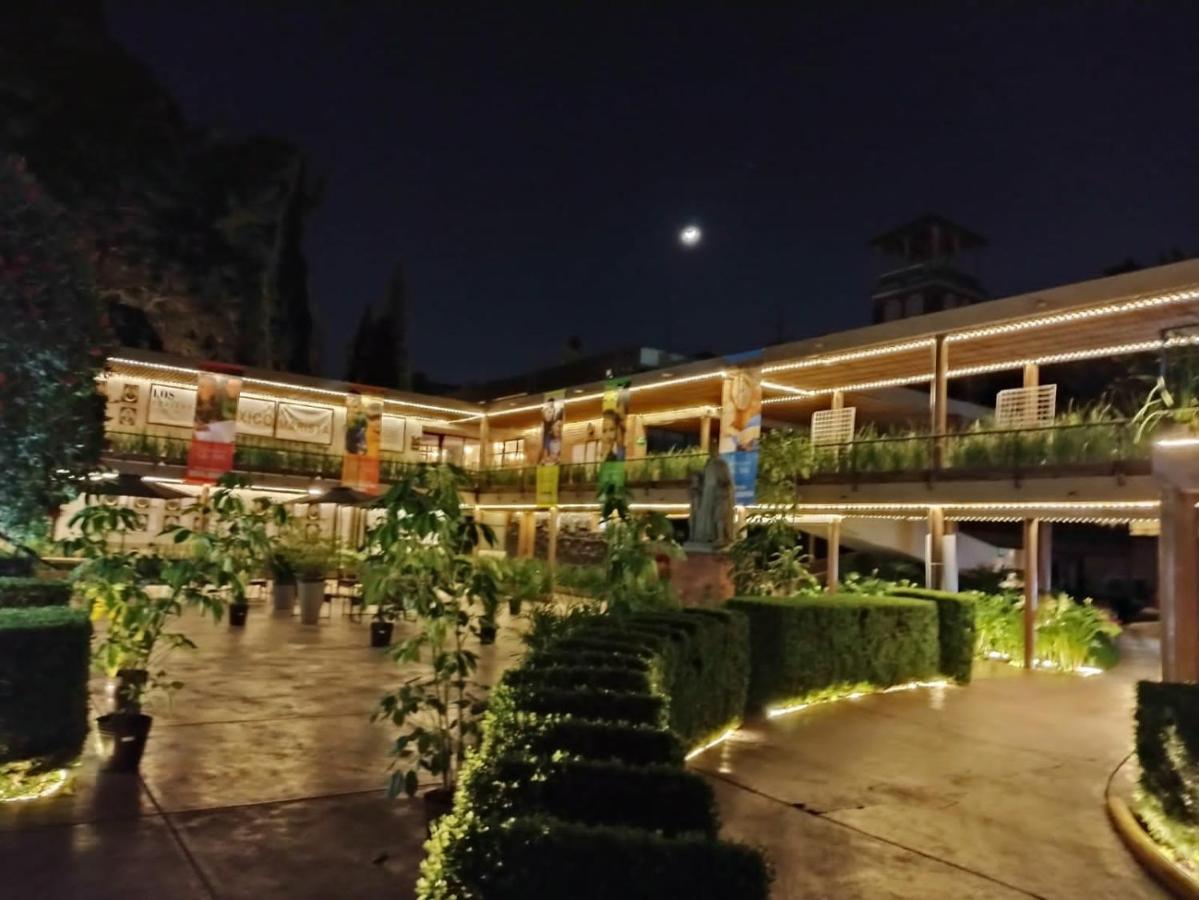 Hotel Express Quinta Soledad Mexico City Exterior photo